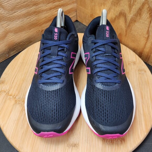 New Balance 520 V7 Womens Blue Running Shoes Sneakers Size 8 Wide - Picture 3 of 9